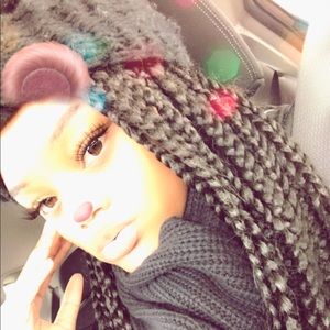 Meet your Posher, Tera